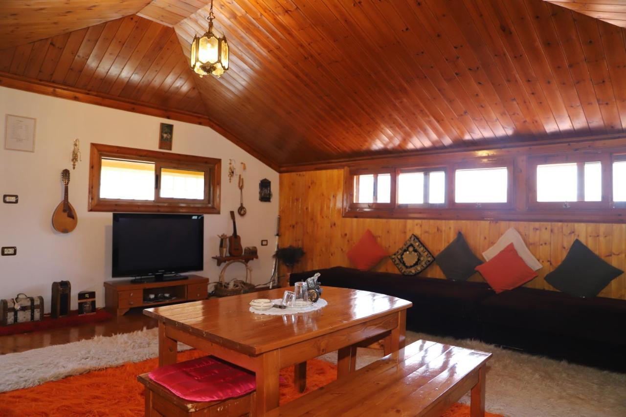 Raisa Guesthouse 12 Berat Luaran gambar