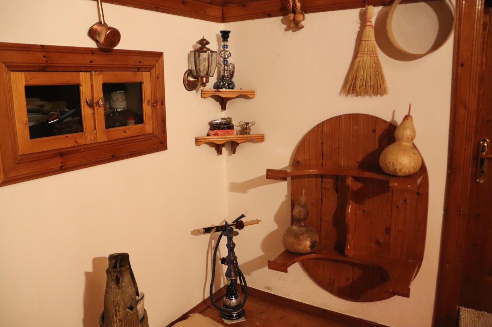 Raisa Guesthouse 12 Berat Luaran gambar